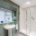 Town Apartment, Parking, Dog Friendly, *