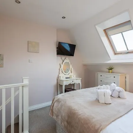 Town Apartment, Parking, Dog Friendly, Pickering