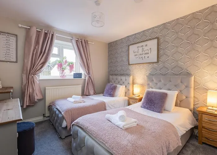 Holiday home Town Apartment, Parking, Dog Friendly,