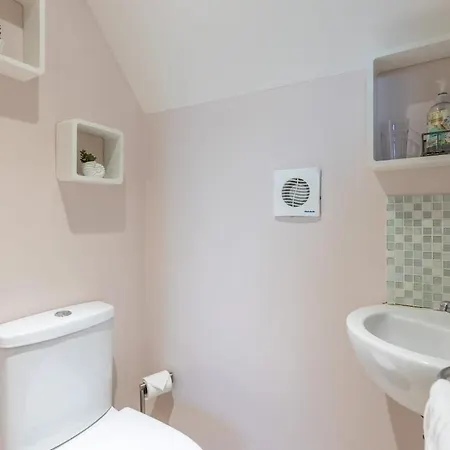 Hébergement de vacances Town Apartment, Parking, Dog Friendly, *